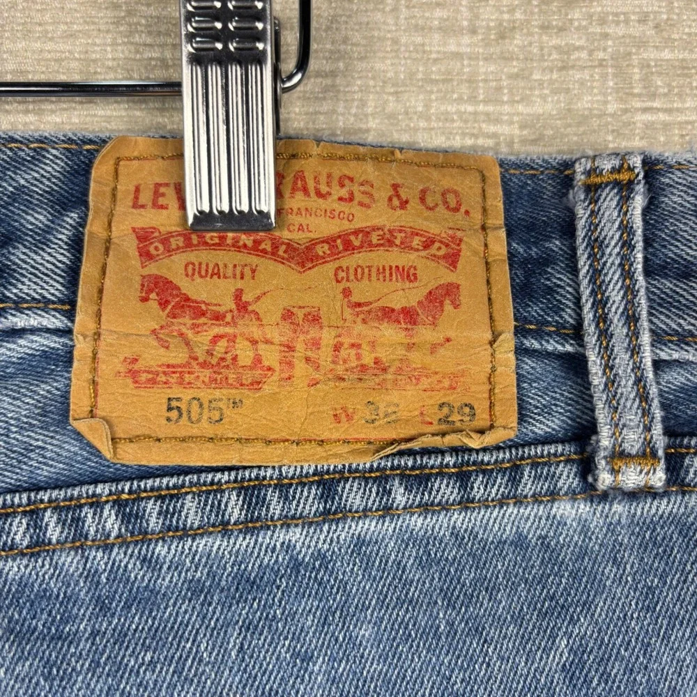 Levis 505 Mens 36x29 Jeans Medium Light Blue Washed Denim High Waisted Fading
